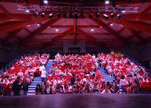 <a href="/actualites/retour-en-image-sur-les-rencontres-nationales-de-danse-2017" class="active">Retour en image sur les Rencontres Nationales de Danse 2017 </a><div class="smartphoto_back_link"><a href="/multimedia">Retour aux albums</a></div><div class="smartphoto_date_album">Album publié le 20/06/2017</div>