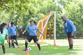 Le CQP ALS option jeux sportifs et jeux d'opposition (JSJO) : une offre pratique pour toutes les générations et pour tous les temps de loisirs. 